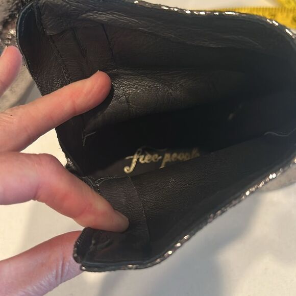 Free People Willa Metallic Leather Ankle Boot Silver Size 8 Eu38 - Picture 6 of 11